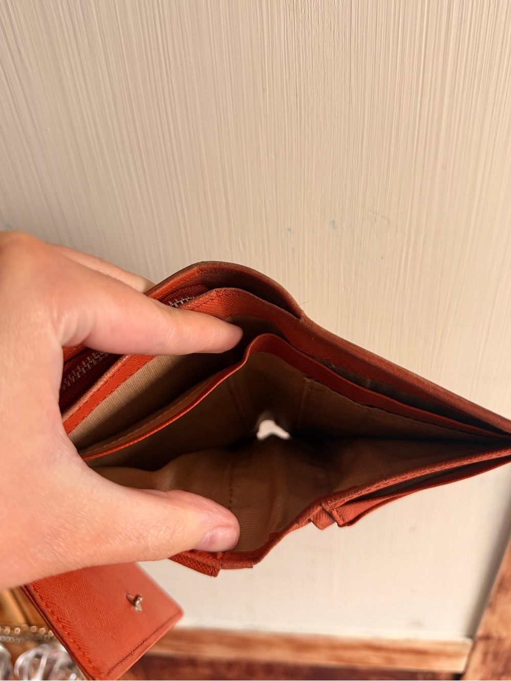 Orange classic style Burberry wallet - Picture 6 of 8